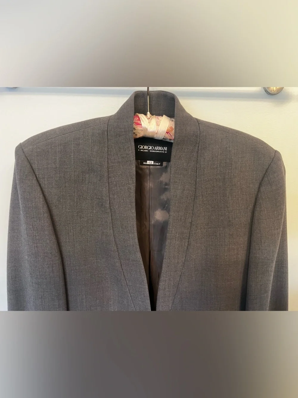 Vintage Giorgio Armani Charcoal Gray Wool Blazer - Vestimenta Spa Size 42 - Picture 2 of 9